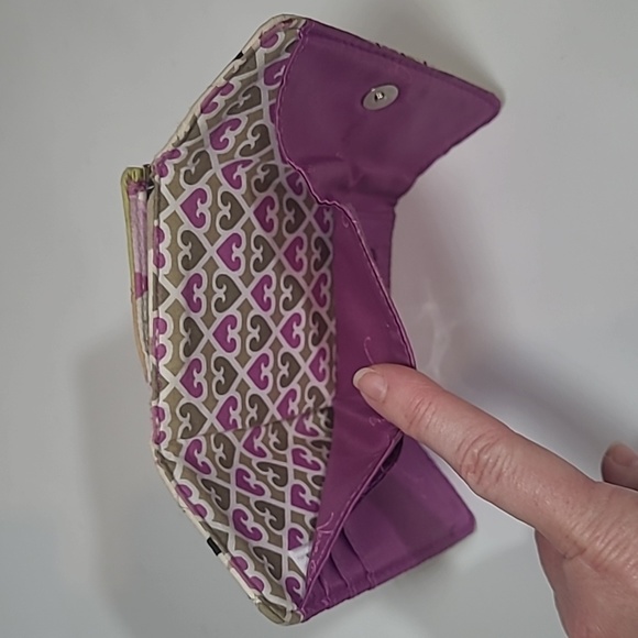 VERA BRADLEY KISSLOCK TRIFOLD WALLET in the pattern PORTOBELLO - Picture 6 of 8